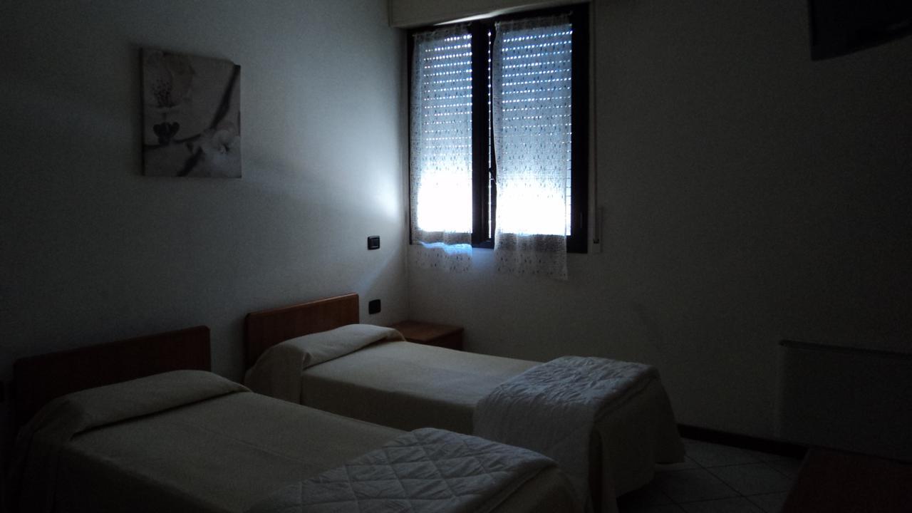 Hotel Cinzia Savignano sul Panaro Exteriör bild