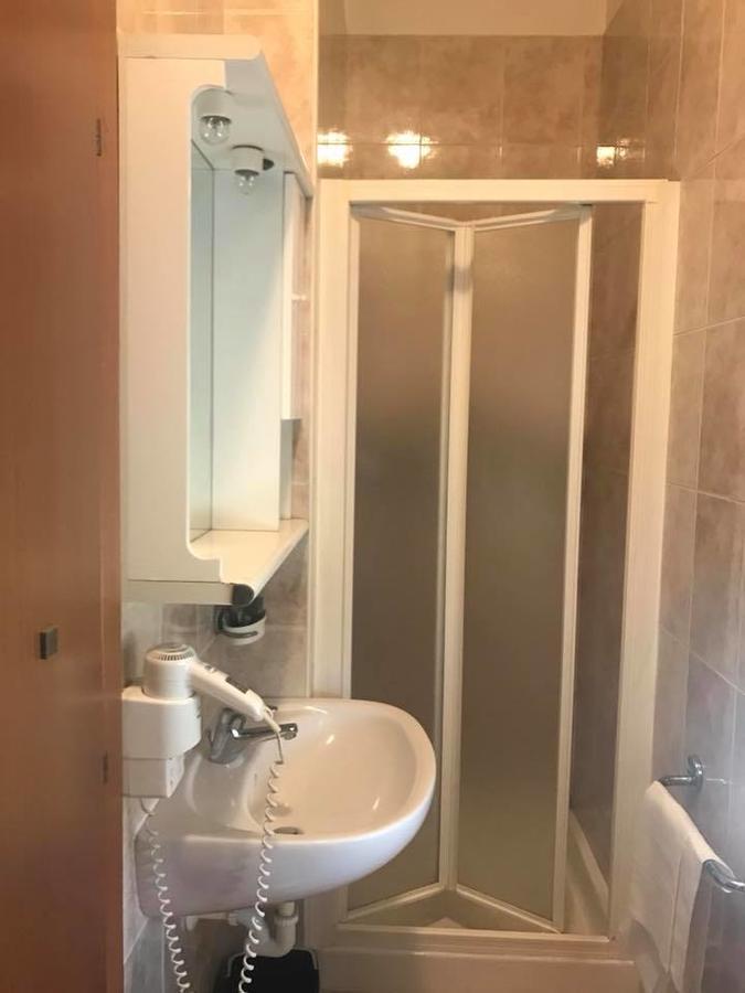 Hotel Cinzia Savignano sul Panaro Exteriör bild